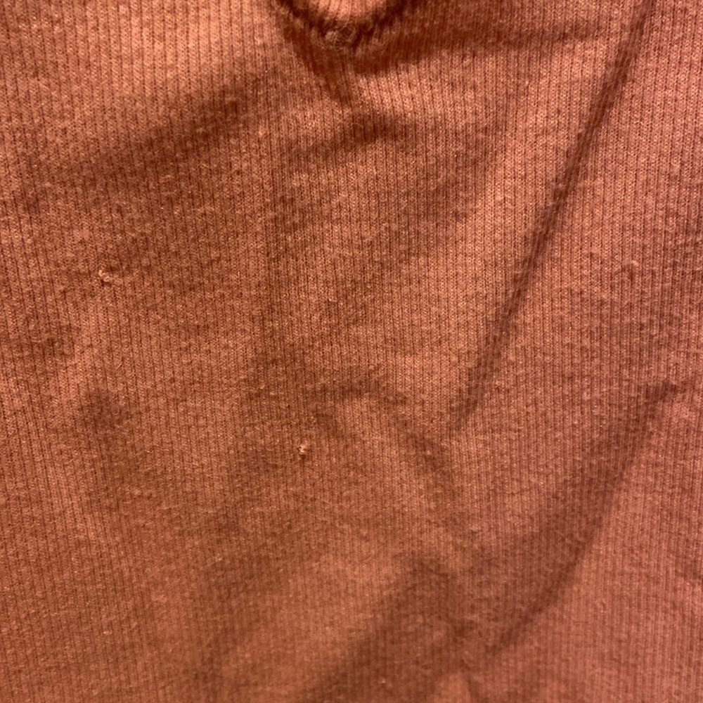 Hollister Rose Ribbed Ruffle Spaghetti Strap Cami Top - Picture 3 of 8